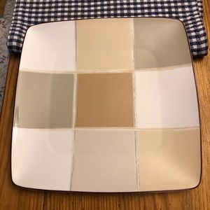 Noritake Ambience plate